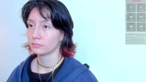 Snapshot of maibys_cute chatting on January 8, 3:31 am maibys online show from January 8, 3:31 am