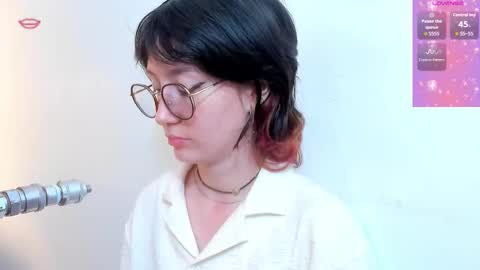 Snapshot of maibys_cute chatting on January 12, 3:45 am maibys online show from January 12, 3:45 am