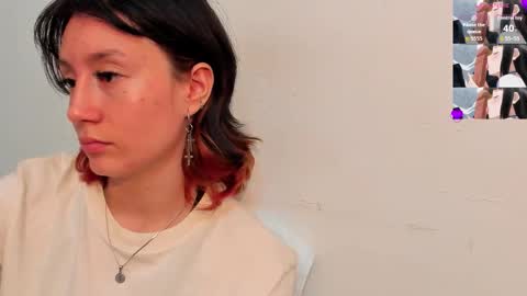 Snapshot of maibys_cute chatting on February 13, 3:57 am maibys online show from February 13, 3:57 am