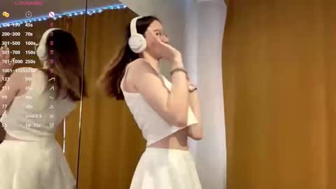 Snapshot of maidacompston chatting on October 20, 8:15 am Elina online show from October 20, 8:15 am