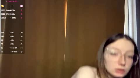 Snapshot of maidacompston chatting on October 31, 8:37 am Elina online show from October 31, 8:37 am