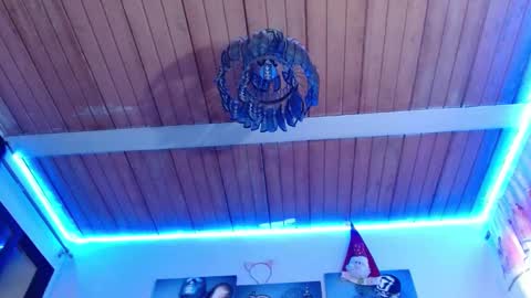 Bella Maidi online show from January 18, 5:04 pm