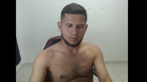 Snapshot of maik_135 chatting on October 7, 10:51 pm maicol online show from October 7, 10:51 pm
