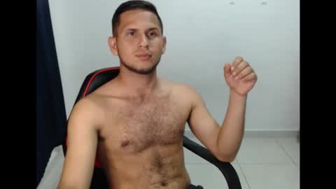 Snapshot of maik_135 chatting on October 18, 3:53 am maicol online show from October 18, 3:53 am