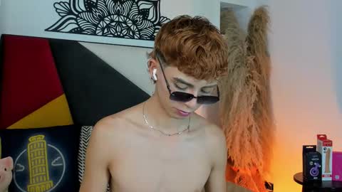 Maiky Cooper online show from December 2, 7:42 pm