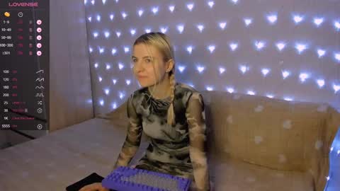 Your kitty online show from December 26, 3:20 pm