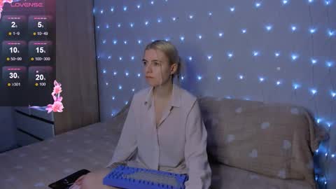 Your kitty online show from September 30, 3:28 pm