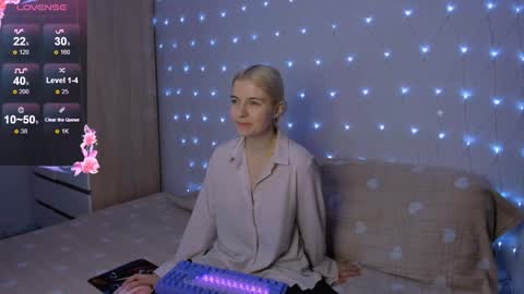 Your kitty online show from October 2, 3:30 pm