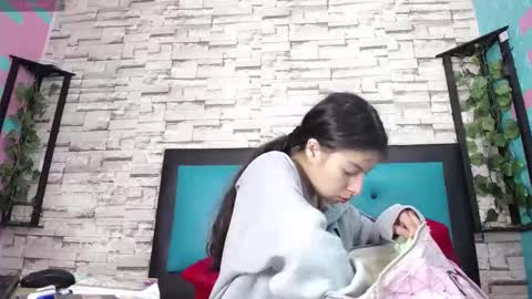  MAILY CAN  online show from September 10, 1:11 pm