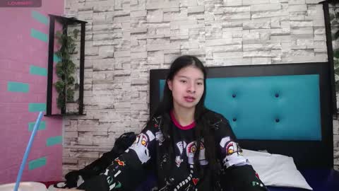  MAILY CAN  online show from September 25, 12:31 pm