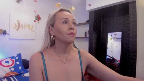 Carolina Barrantes Munera online show from February 10, 11:25 am