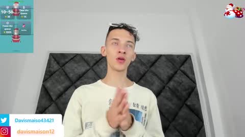 Maison Davis online show from December 22, 10:25 pm