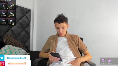 Maison Davis online show from January 11, 10:18 pm