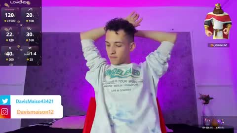 Maison Davis online show from February 19, 12:57 am