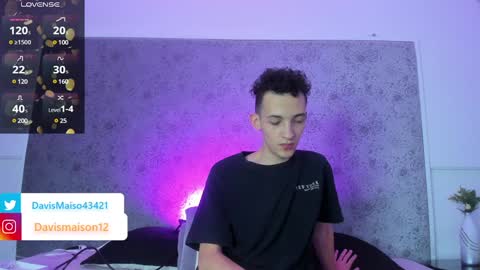 Maison Davis online show from February 26, 1:21 am