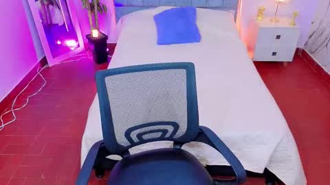 MAITE STONE1 online show from February 5, 3:22 am