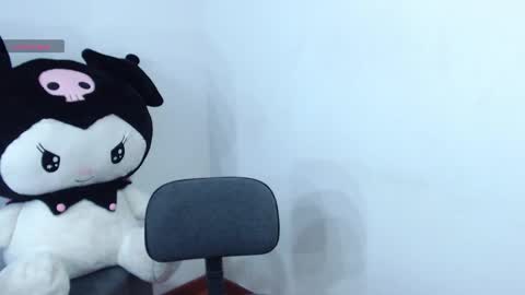 Snapshot of maja_bloom chatting on February 21, 2:23 am Maja online show from February 21, 2:23 am