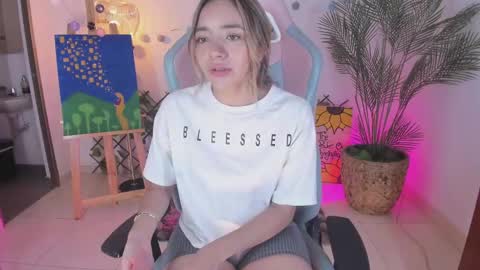 Majo online show from December 10, 6:06 pm