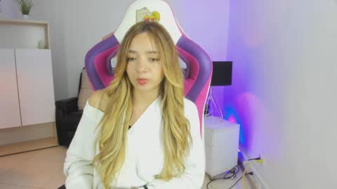 Majo online show from March 5, 8:10 pm