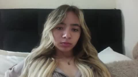 majo_gomezz online show from March 8, 2:04 am