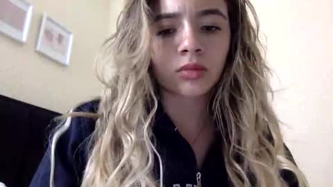 majo_gomezz online show from April 16, 12:33 am