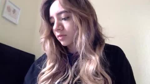 majo_gomezz online show from June 5, 5:07 pm