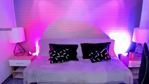 Snapshot of makarena_medina chatting on March 6, 11:58 am Makarena online show from March 6, 11:58 am