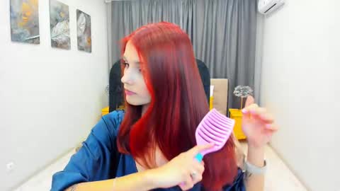 Snapshot of make_love_1 chatting on February 24, 9:43 am Chloe online show from February 24, 9:43 am