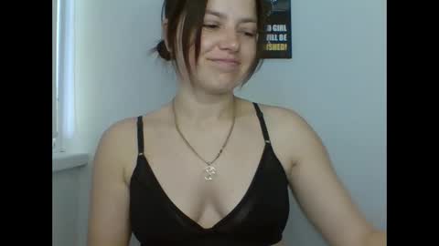 make_mesmile online show from May 15, 6:53 am