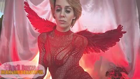 Snapshot of makemebeautiful chatting on January 21, 6:34 pm  April Dayze  makemebeautiful online show from January 21, 6:34 pm