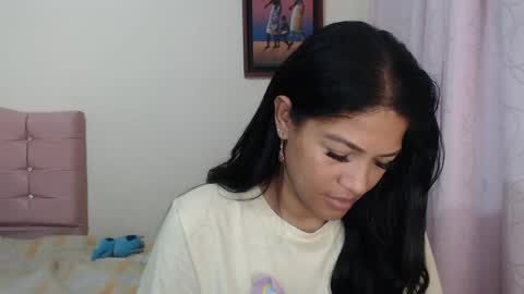 MAKENNAA online show from April 15, 10:33 am