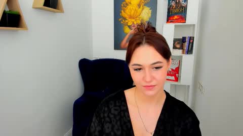 Snapshot of makeyouehappy chatting on November 24, 10:42 pm makeyouehappy online show from November 24, 10:42 pm