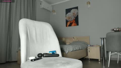 Snapshot of makota_ray chatting on February 18, 5:21 pm Mati online show from February 18, 5:21 pm