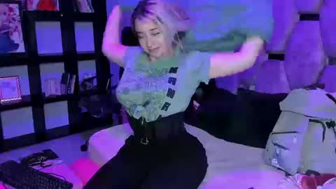 maky_coss online show from March 12, 1:17 pm