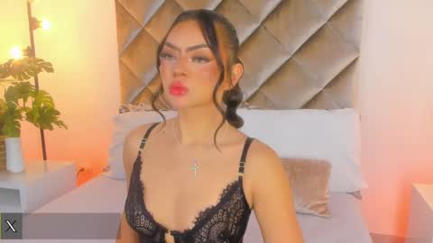 Snapshot of malaia_hills chatting on June 3, 6:57 pm Call Me Mala online show from June 3, 6:57 pm