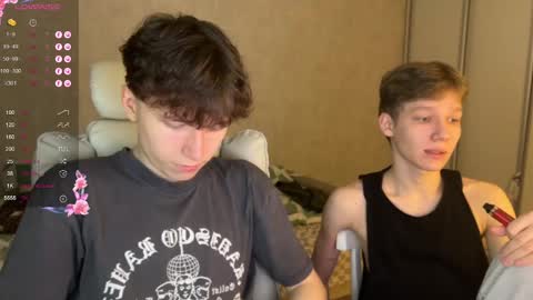 Snapshot of malcolm_yang chatting on December 12, 7:04 pm Tom and Mark 3 online show from December 12, 7:04 pm