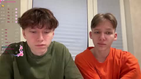 Snapshot of malcolm_yang chatting on January 3, 6:44 am Tom and Mark 3 online show from January 3, 6:44 am