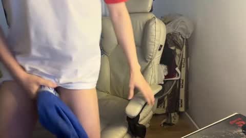 Snapshot of malcolm_yang chatting on October 7, 12:24 pm Tom and Mark 3 online show from October 7, 12:24 pm