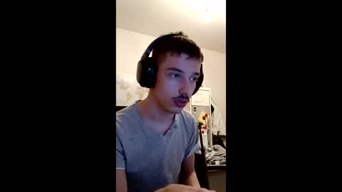 male20y online show from April 29, 11:22 pm