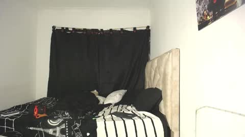 male_ref online show from March 11, 12:11 pm