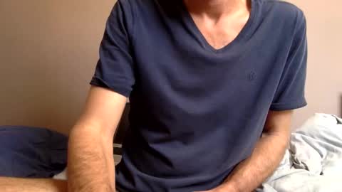 malefrench1 online show from October 18, 12:06 pm