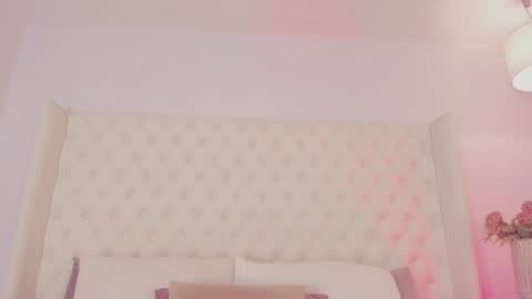 Snapshot of malena_angel_ chatting on December 30, 11:06 pm Malena Angel online show from December 30, 11:06 pm