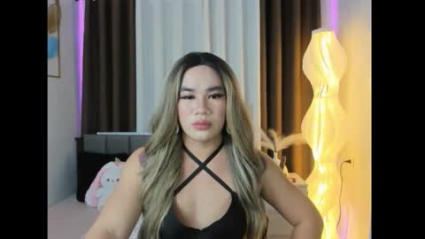 malia online show from October 14, 6:36 am