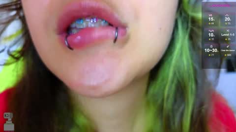 Snapshot of malicia_witch_ chatting on December 19, 3:18 am Mar Alicia Rosie v A L I C I A W I T C - Meg Cherie online show from December 19, 3:18 am