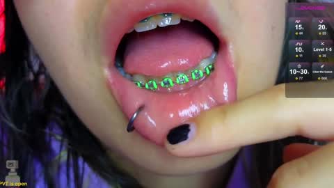 Snapshot of malicia_witch_ chatting on January 21, 2:33 am Mar Alicia Rosie v A L I C I A W I T C - Meg Cherie online show from January 21, 2:33 am