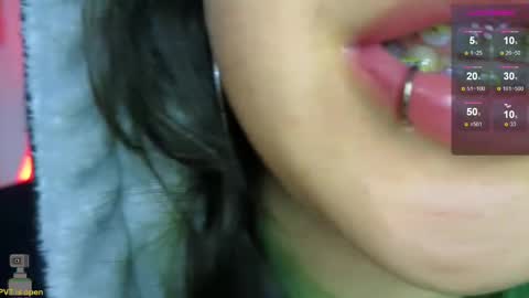 Snapshot of malicia_witch_ chatting on March 8, 3:06 am Mar Alicia Rosie v A L I C I A W I T C - Meg Cherie online show from March 8, 3:06 am