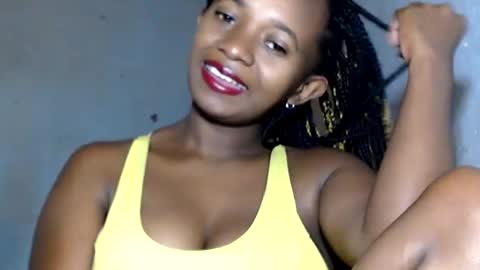 Snapshot of malinah01 chatting on January 12, 6:28 am malinah01 online show from January 12, 6:28 am