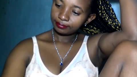 Snapshot of malinah01 chatting on January 20, 4:01 pm malinah01 online show from January 20, 4:01 pm