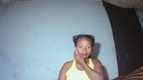 Snapshot of malinah01 chatting on September 19, 9:11 am malinah01 online show from September 19, 9:11 am
