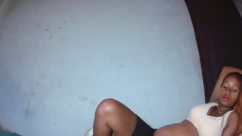 Snapshot of malinah01 chatting on September 20, 9:54 am malinah01 online show from September 20, 9:54 am